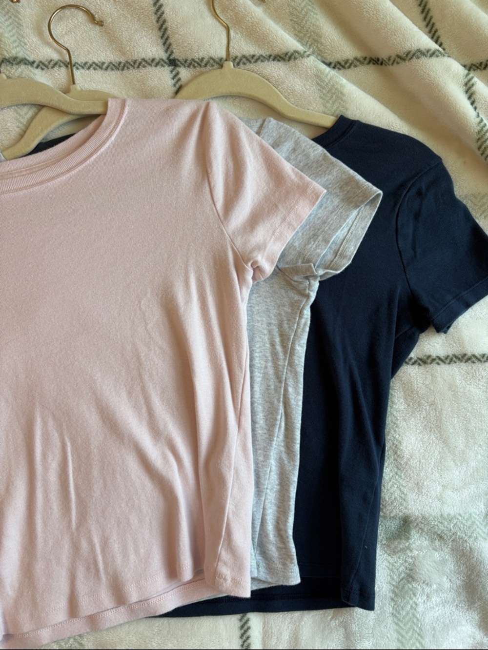 Bundle Hollister Short-Sleeve Tee Set in Pink, Gray & Navy